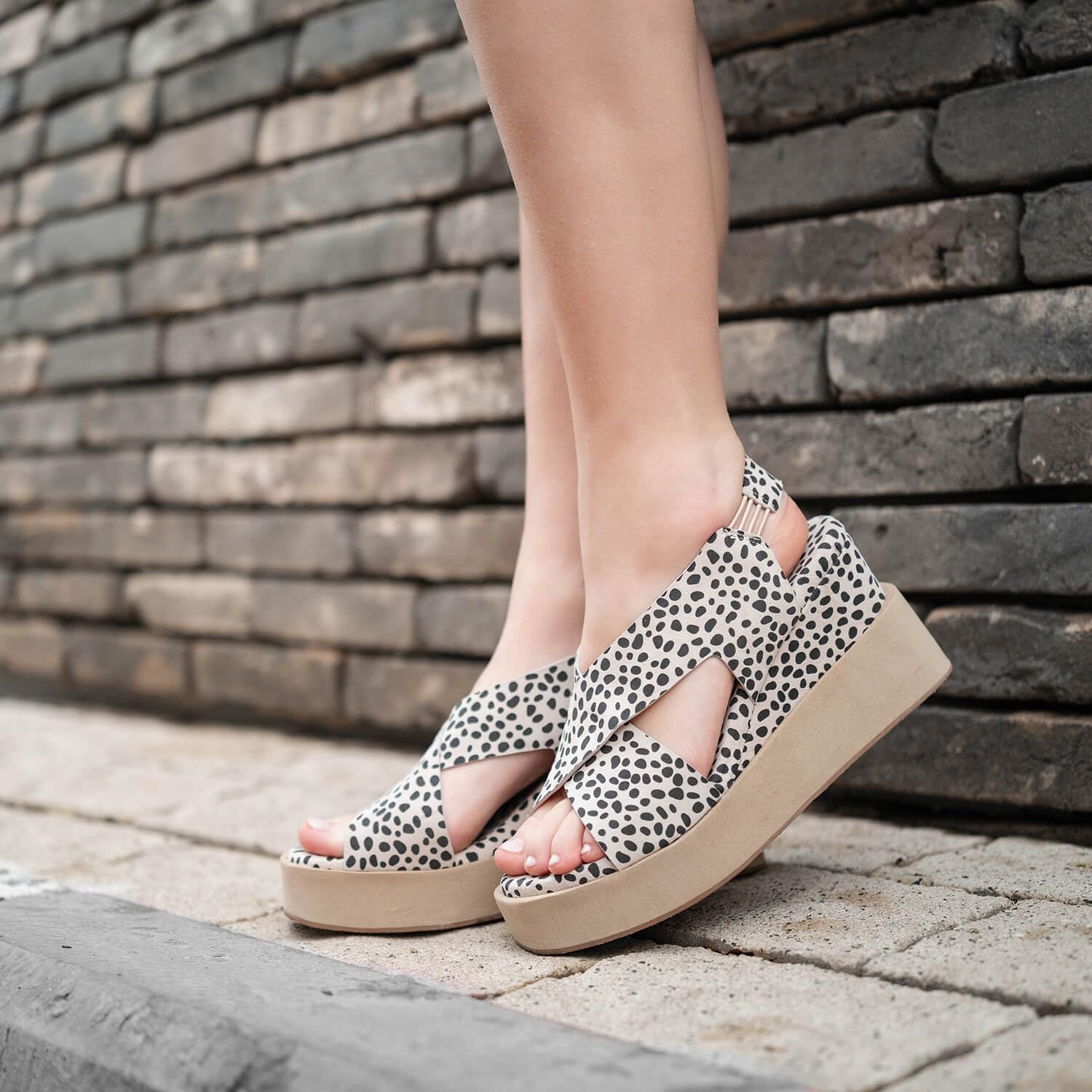 Antelope Women's Cait Suede Platform Sandals