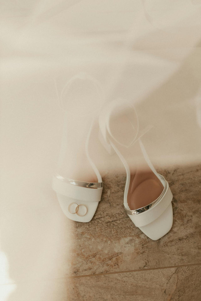 A Minimal Footwear Reverie